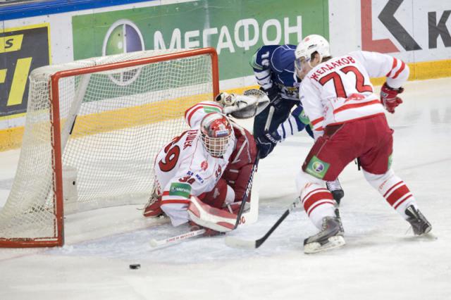 Photo hockey KHL : Monseigneur Hasek - KHL - Kontinental Hockey League Photo hockey KHL : Monseigneur Hasek - KHL - Kontinental Hockey League
