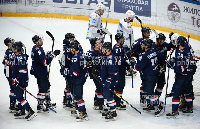 Photo hockey KHL : Ne pas vendre la peau du Cerf - KHL - Kontinental Hockey League
