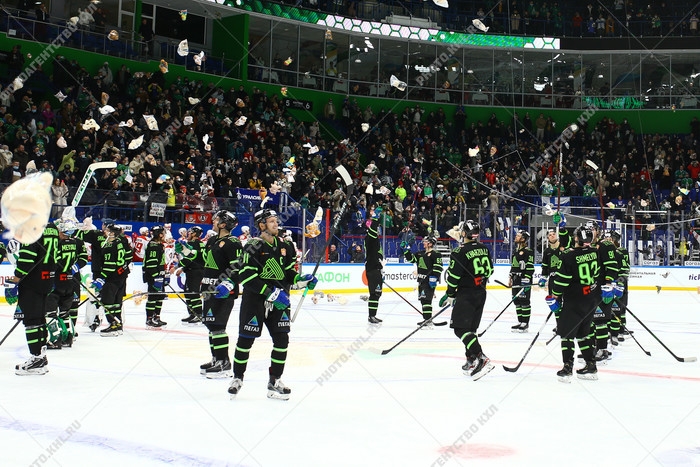 Photo hockey KHL : Noël sur le podium - KHL - Kontinental Hockey League