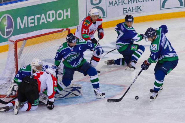 Photo hockey KHL : Petit  petit l
