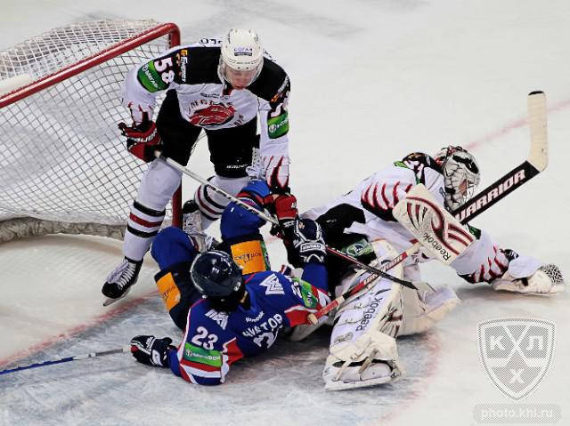 Photo hockey KHL : Plus c