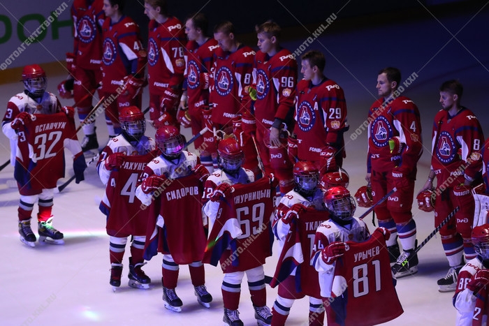 Photo hockey KHL : Premier flocon - KHL - Kontinental Hockey League