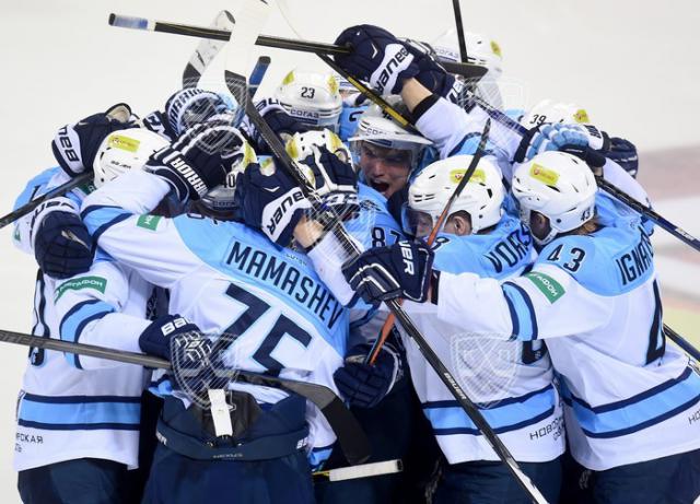 Photo hockey KHL : Prendre le large... - KHL - Kontinental Hockey League