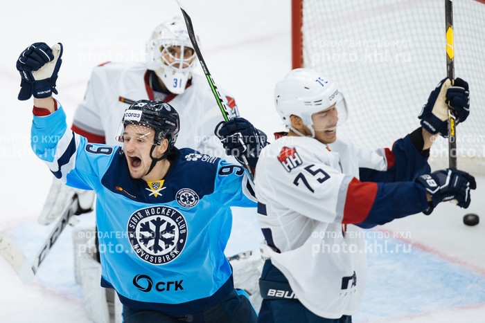 Photo hockey KHL : Pression orientale - KHL - Kontinental Hockey League