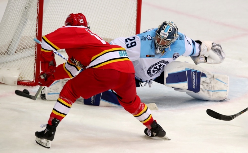 Photo hockey KHL : Tombe la neige - KHL - Kontinental Hockey League