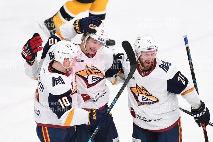 Photo hockey KHL : Trs serr - KHL - Kontinental Hockey League