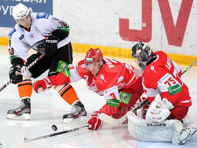 Photo hockey KHL : Trois points si prcieux - KHL - Kontinental Hockey League