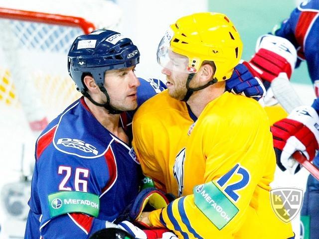 Photo hockey KHL : Un grand coup de marteau - KHL - Kontinental Hockey League