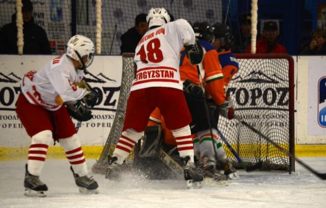 Photo hockey Kirghizistan et Macao en finale - Hockey dans le Monde