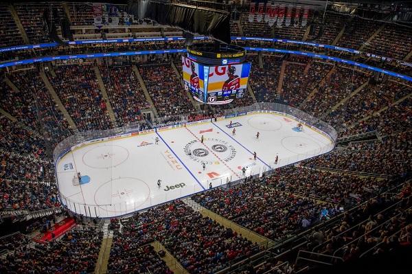 Photo hockey LHJMQ : Qubec chute pour la premiere du Vidotron - LHJMQ - Ligue de Hockey Junior Majeur du Qubec