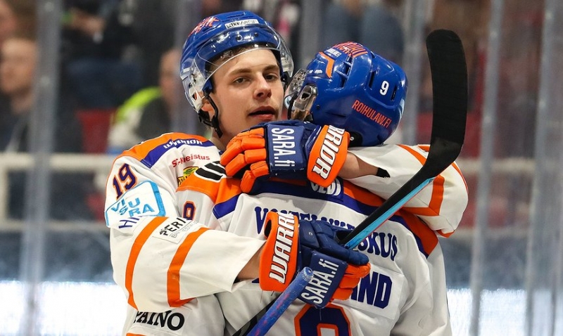 Photo hockey Liiga : Charles Bertrand sauve Tampere - Hockey en Europe