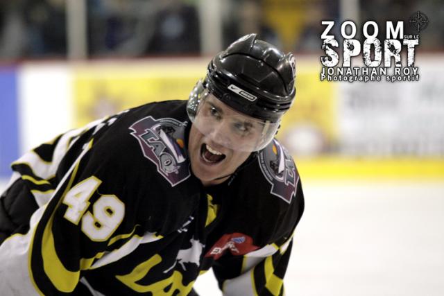 Photo hockey LNAH : Courcelles demeure  Pont-Rouge - Hockey dans le Monde