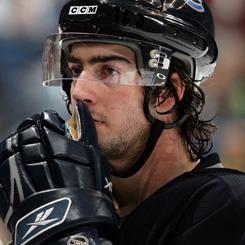Photo hockey Luc Bourdon trouve la mort en moto - NHL - National Hockey League 