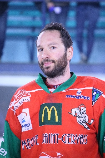 Photo hockey Mont-Blanc : E. Croz raccroche les patins - Division 2 : Mont-Blanc (Les Yetis) Photo hockey Mont-Blanc : E. Croz raccroche les patins - Division 2 : Mont-Blanc (Les Yetis)