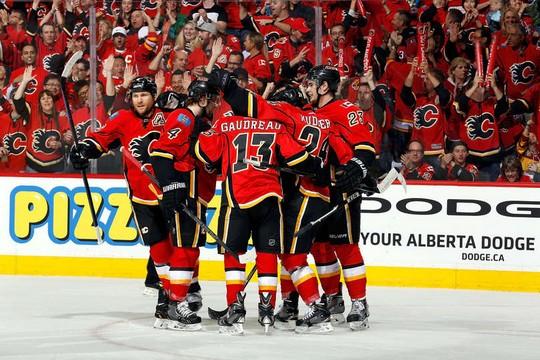 Photo hockey NHL : Calgary prend une option - NHL : National Hockey League - AHL