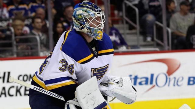 Photo hockey NHL : Jake Allen devant le filet - NHL : National Hockey League - AHL