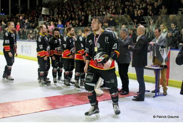 Photo hockey Nice en Magnus ! Avis favorable FFHG - Ligue Magnus : Nice (Les Aigles) Photo hockey Nice en Magnus ! Avis favorable FFHG - Ligue Magnus : Nice (Les Aigles)