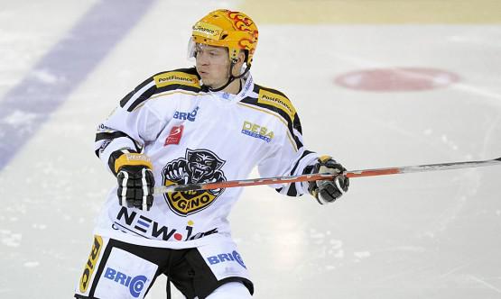 Photo hockey NLA : Lugano reu quatre sur quatre - Suisse - Divers