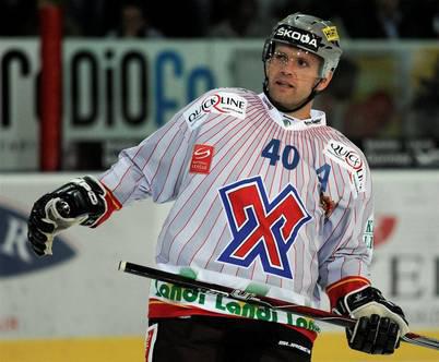 Photo hockey NLA: Ambri-Piotta droule  Zurich ! - Suisse - Divers