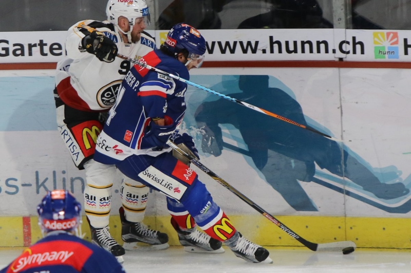 Photo hockey NLA: Lugano prend les devants - Suisse - Divers