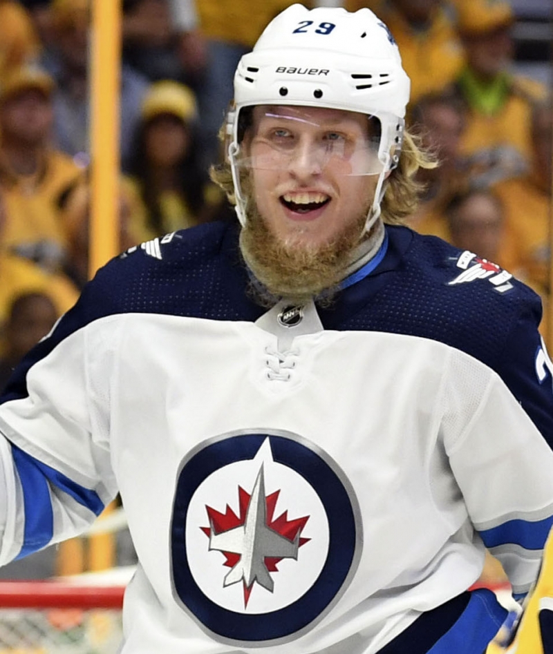 Photo hockey Patrik Laine en Suisse - NHL : National Hockey League - AHL