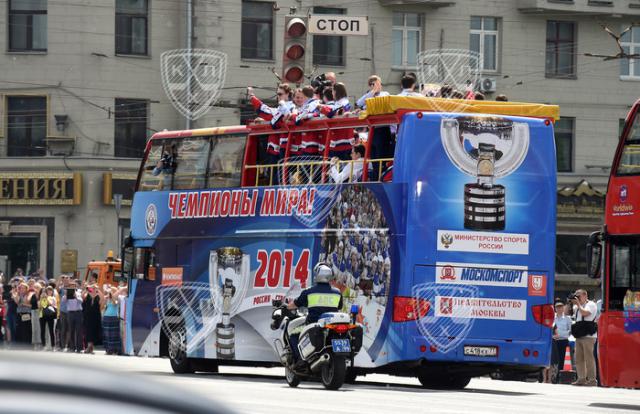Photo hockey Russie : La parade de la victoire - Championnats du monde