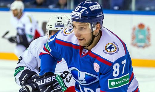 Photo hockey Stanislav Romanov grivement bless - KHL - Kontinental Hockey League