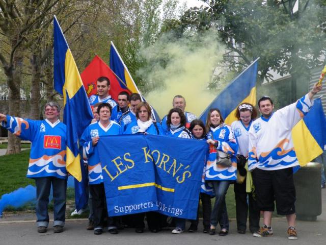 Photo hockey Supporters : Les Korn