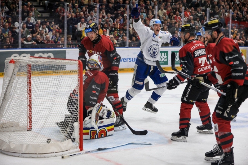 Photo hockey TELH : La comte leur tombe sur la tte - TELH - Tipsport Extraliga Lednho Hokeje