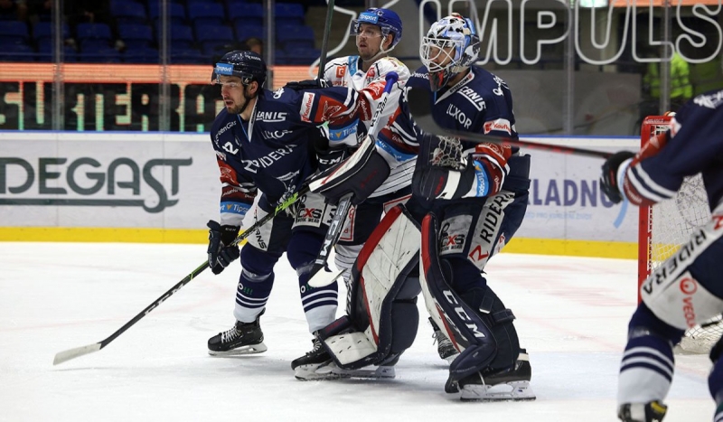 Photo hockey TELH : Le cheval trébuche - TELH - Tipsport Extraliga Ledního Hokeje Photo hockey TELH : Le cheval trébuche - TELH - Tipsport Extraliga Ledního Hokeje