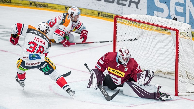 Photo hockey TELH : Le choc - TELH - Tipsport Extraliga Lednho Hokeje