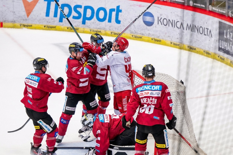 Photo hockey TELH : Le trne vacille - TELH - Tipsport Extraliga Lednho Hokeje