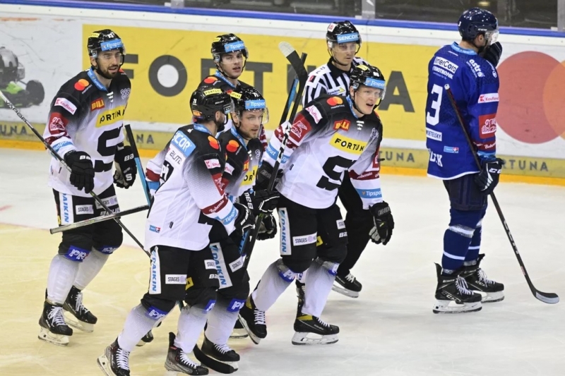 Photo hockey TELH : Les tigres blancs plus rapides que la comète - TELH - Tipsport Extraliga Ledního Hokeje