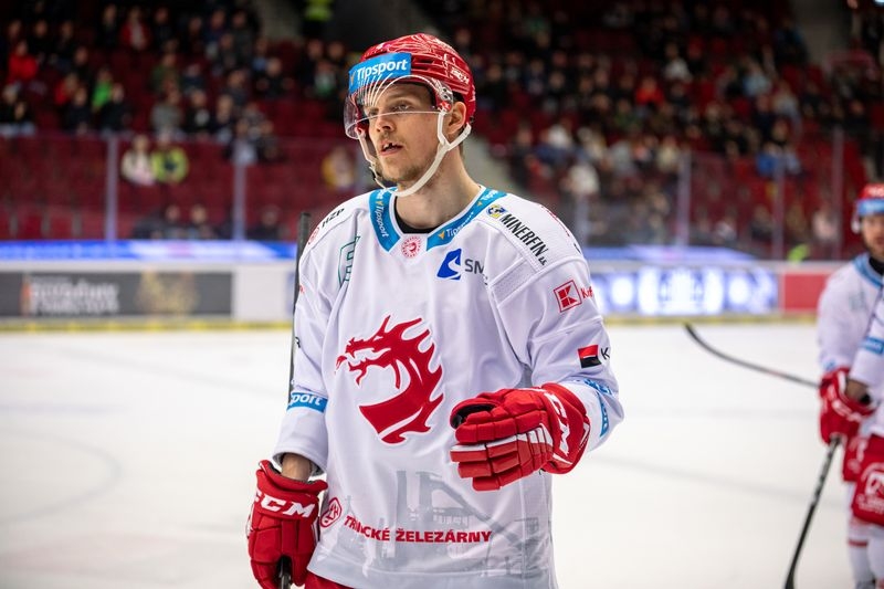 Photo hockey TELH : Les uns sauvs, les autres pas - TELH - Tipsport Extraliga Lednho Hokeje