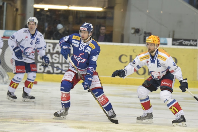 Photo hockey Tim Bozon reste au EHCK - Suisse - National League : Kloten (EHC Kloten)