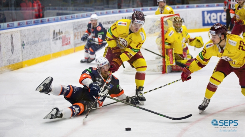 Photo hockey Tipos Extraliga : Les militaires chassent le renard - Tipsport Liga
