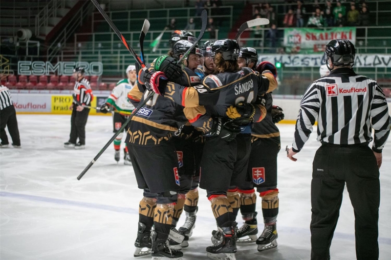 Photo hockey Tipos SHL : Sensation au premier tour ! - Hockey en Europe