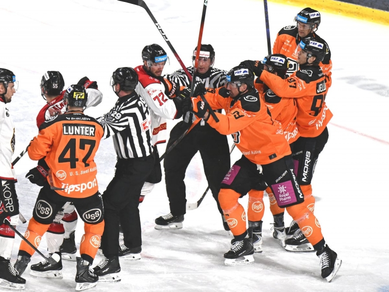 Photo hockey Tipsport Liga : Invers� - Tipsport Liga