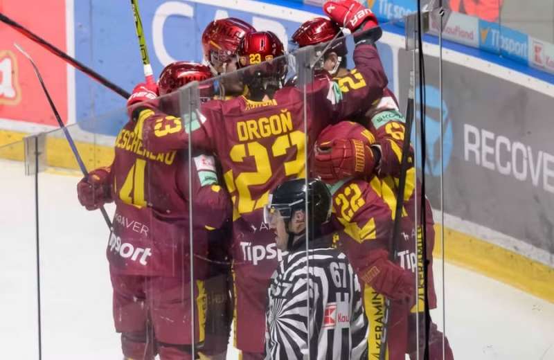 Photo hockey Tipsport Liga : Les leaders se font peur - Tipsport Liga