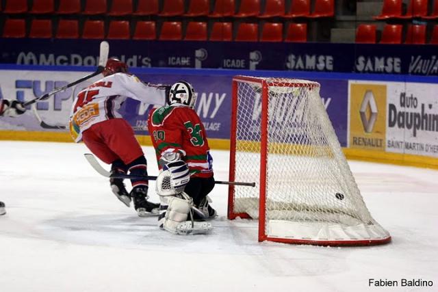 Photo hockey U15 : Rsultats 1/4  Grenoble - Hockey Mineur