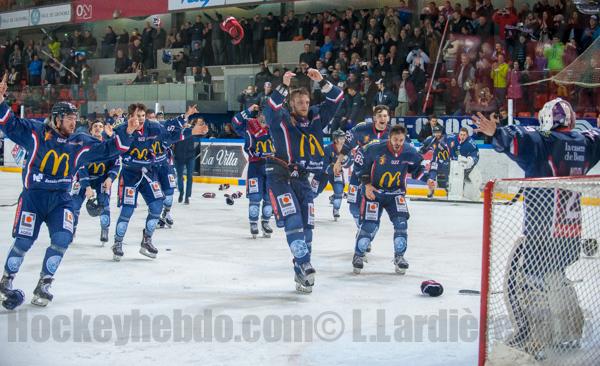 Photo hockey U22 Elite : Grenoble Champion  - Hockey Mineur