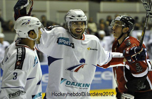 Photo hockey Y.Treille prolonge  Chomutov - Hockey en Europe