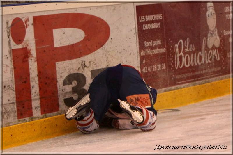 Photo hockey album D3 - Carr Final Tours 2011 - Come Back