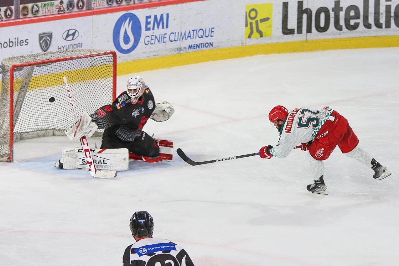 Photo hockey match Amiens  - Cergy-Pontoise