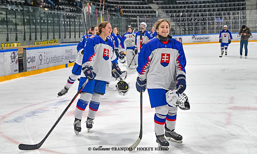 Photo hockey match Austria - Slovakia