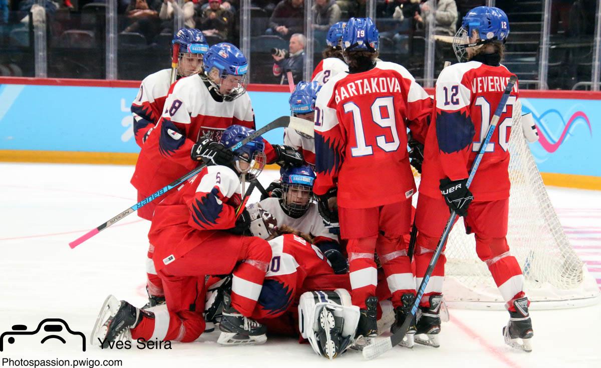Photo hockey match Czech Republic - Switzerland