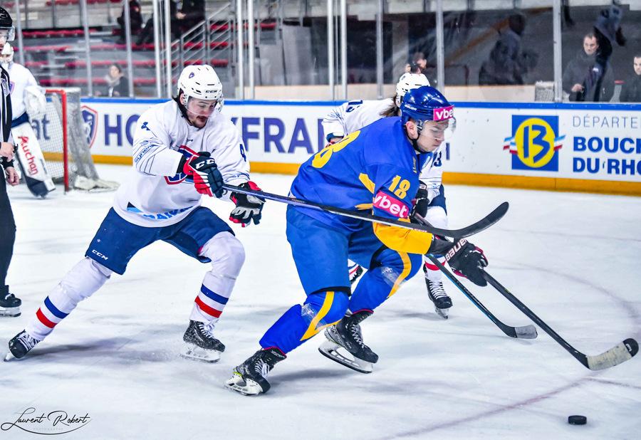 Photo hockey match France - Ukraine