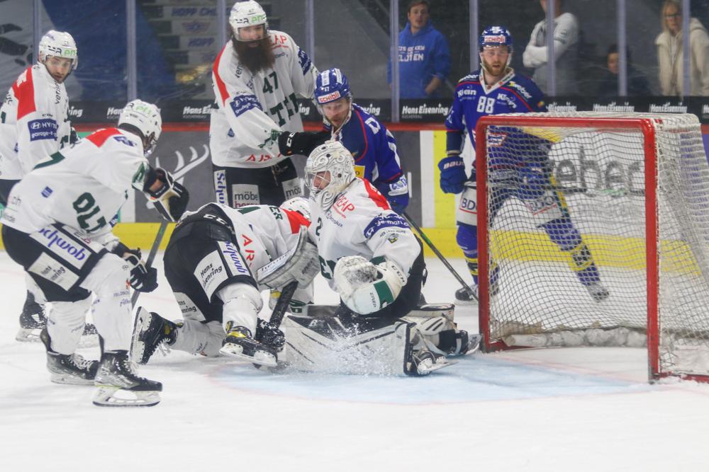 Photo hockey match Kloten - Olten