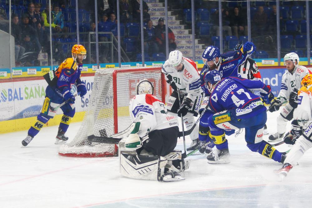 Photo hockey match Kloten - Olten
