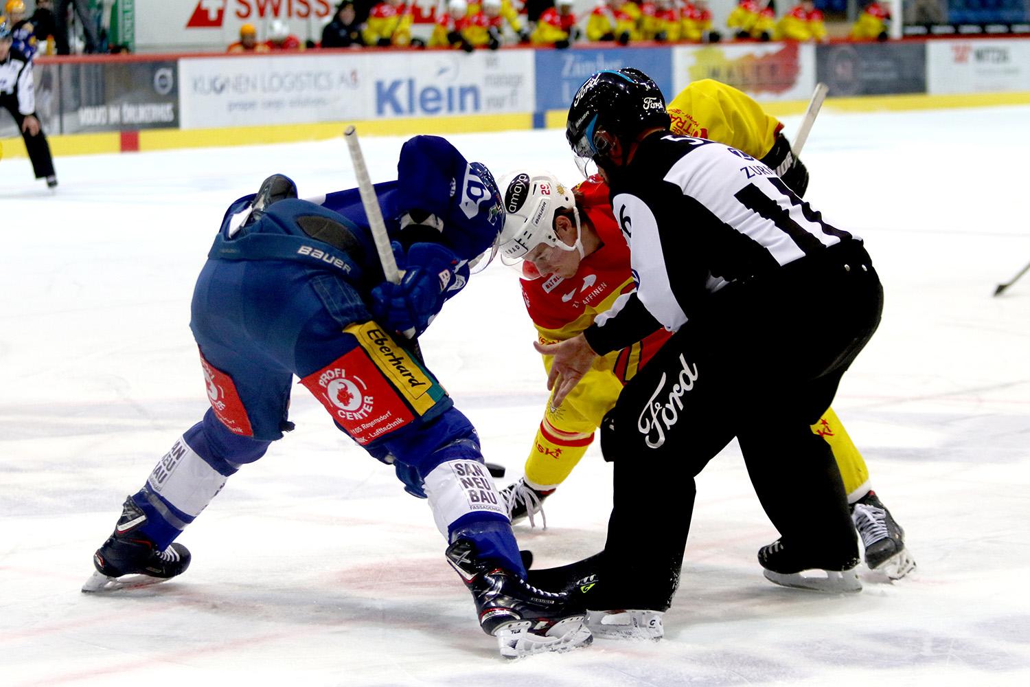 Photo hockey match Kloten - Sierre